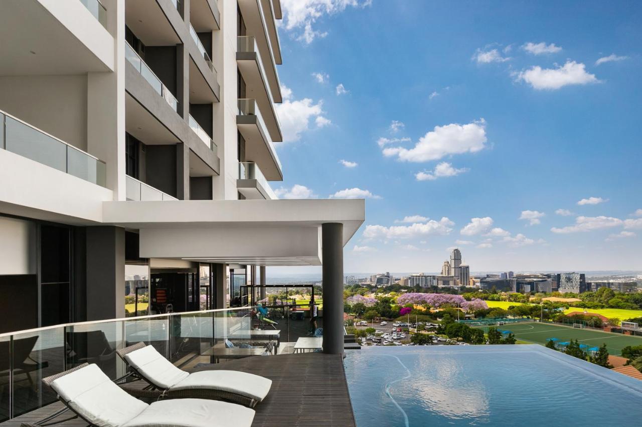 Illovo Apartment *